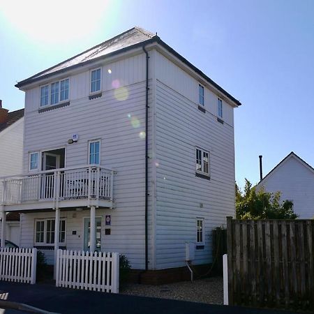 The Salty Dog Holiday Cottage, Camber Sands Rye Exteriér fotografie